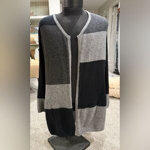 Neiman Marcus Cashmere Colorblock Black and Gray Open Cardigan